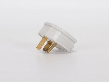 Triangle plug